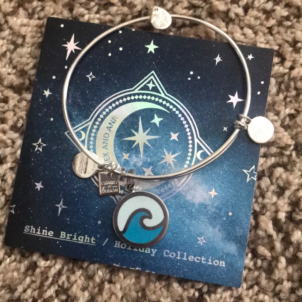 Alex and ani wave